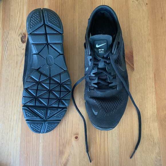 Nike Shoes - Nike Free Size 7.5